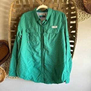 Magellan Outdoors relaxed fit fish gear long sleeve top!